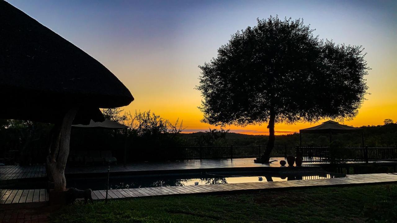 Muweti Bush Lodge Grietjie Game Reserve ภายนอก รูปภาพ