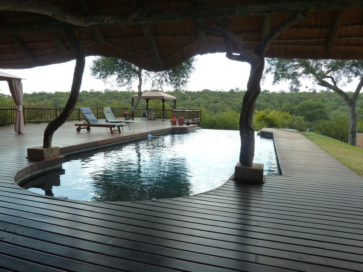 Muweti Bush Lodge Grietjie Game Reserve ภายนอก รูปภาพ