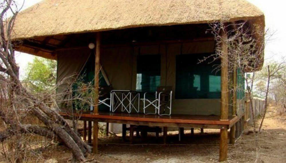 Muweti Bush Lodge Grietjie Game Reserve ภายนอก รูปภาพ